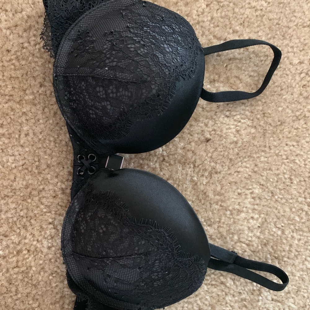 Victoria Secret Lingerie Bra